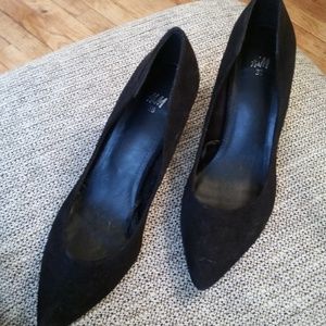 H&M faux suede black stilettos size 7